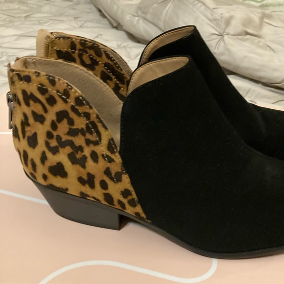 Women’s cheetah ankle boots - Picture 2 of 7